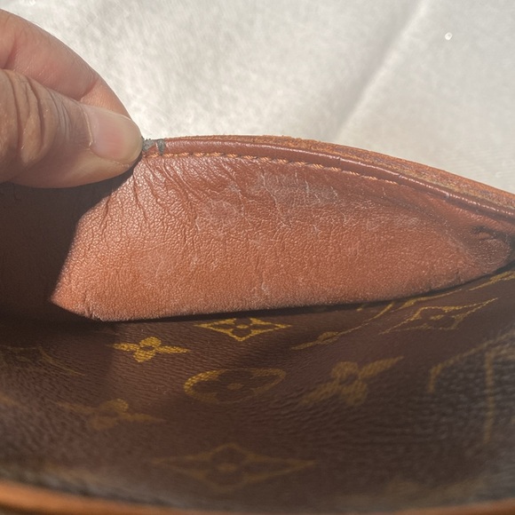 Authentic Louise Vuitton Danube - Picture 6 of 11